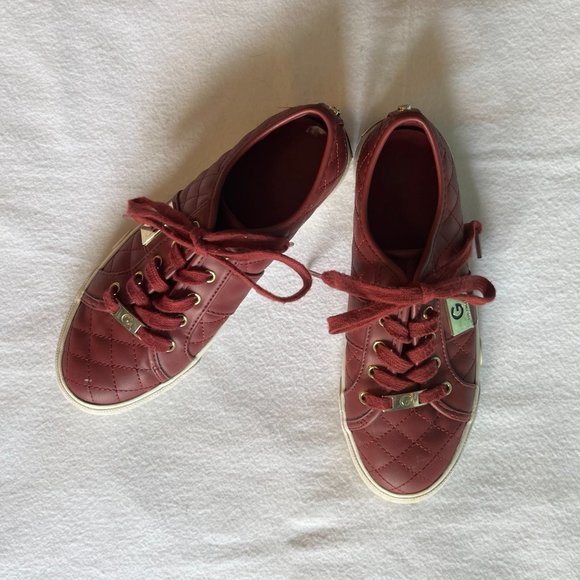 “G” Los Angeles – Guess Burgundy ‘Quilted’ Sneakers w/ Matching Laces  Size 7M - Picture 3 of 12